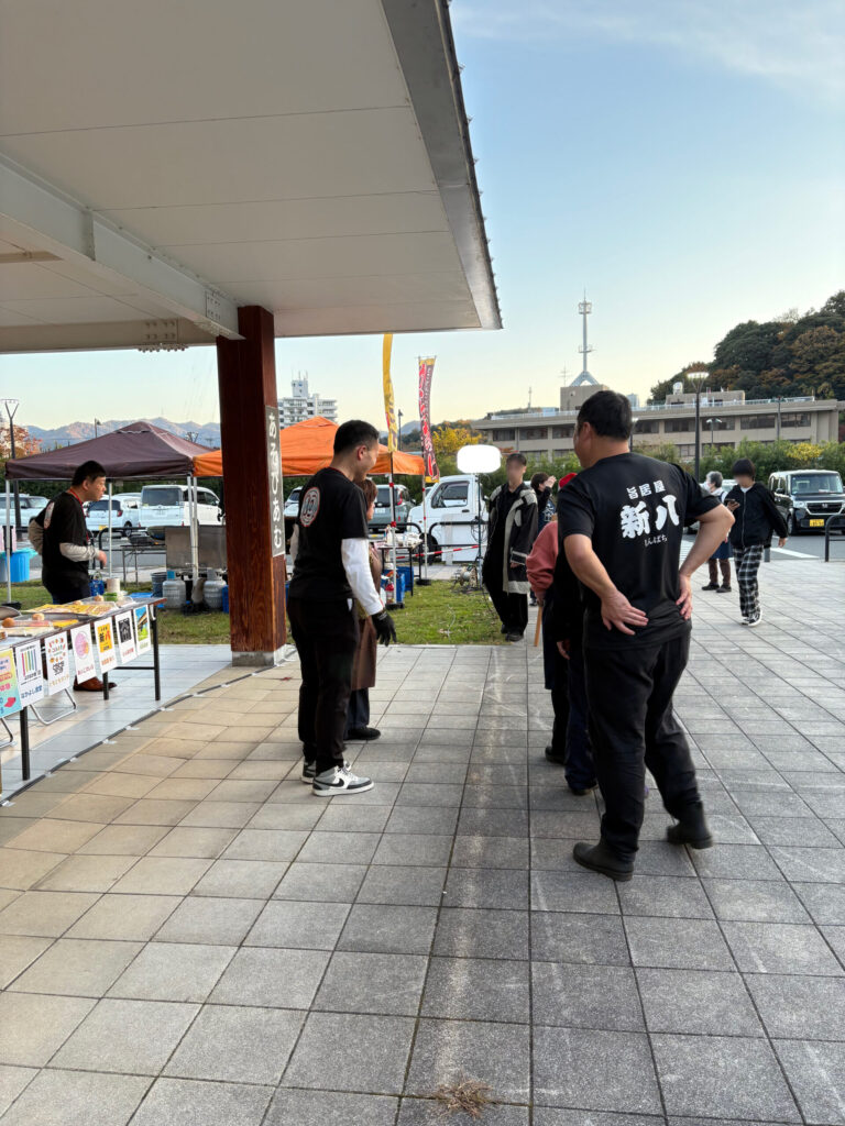 秋の夜長の居場所（ひみつきち）〜あそびあむ✕こども食堂〜　開始前