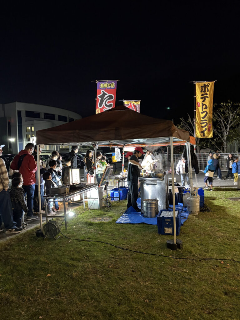 秋の夜長の居場所（ひみつきち）〜あそびあむ✕こども食堂〜　新八